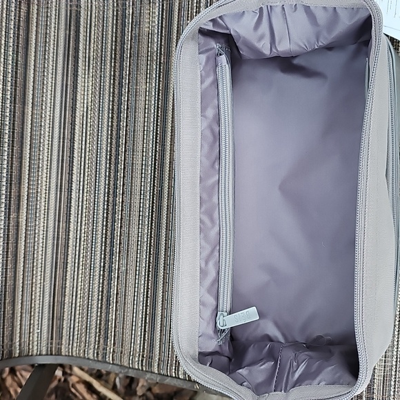 NWT BEIS The Dopp Kit Grey - Picture 15 of 17